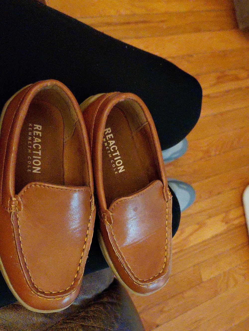 Reaction Kenneth Cole Brown Leather Slip-On Loafers